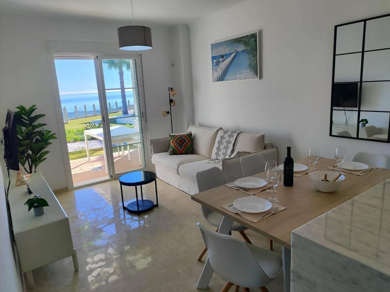 Apartament Marina Garden